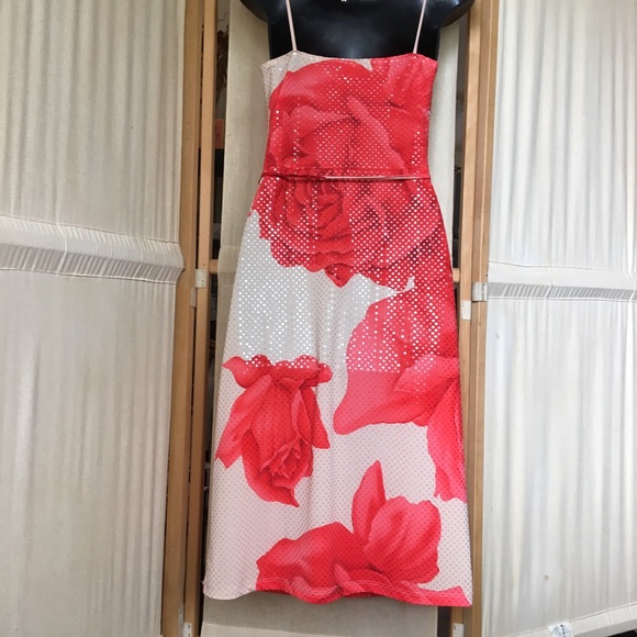 🌹 LE CHATEAU: Size Medium ( 4-6) 💫 - Picture 12 of 14